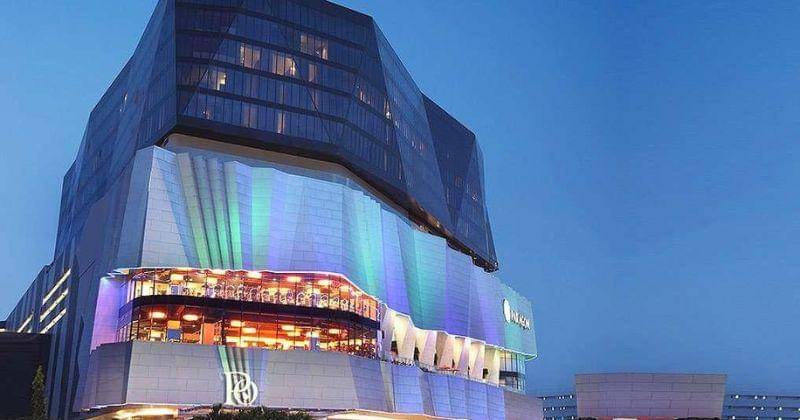 Album spesial ini menjadi perayaan penuh makna, menandai 30 tahun perjalanan SM Entertainment dengan karya yang tak terlupakan. - Instagram.com/pohotelsemarang